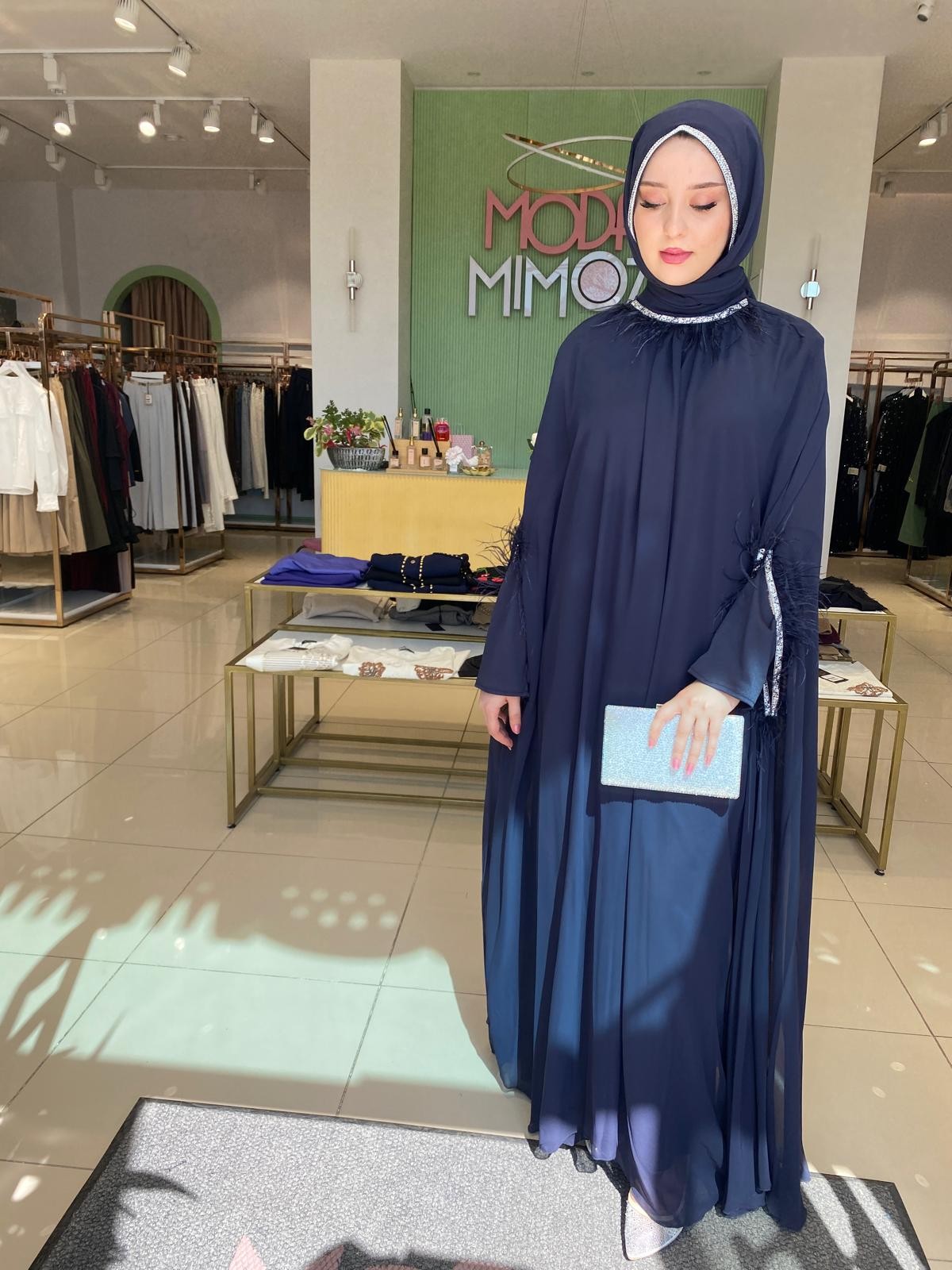 Kol Tüy Detaylı Abaya