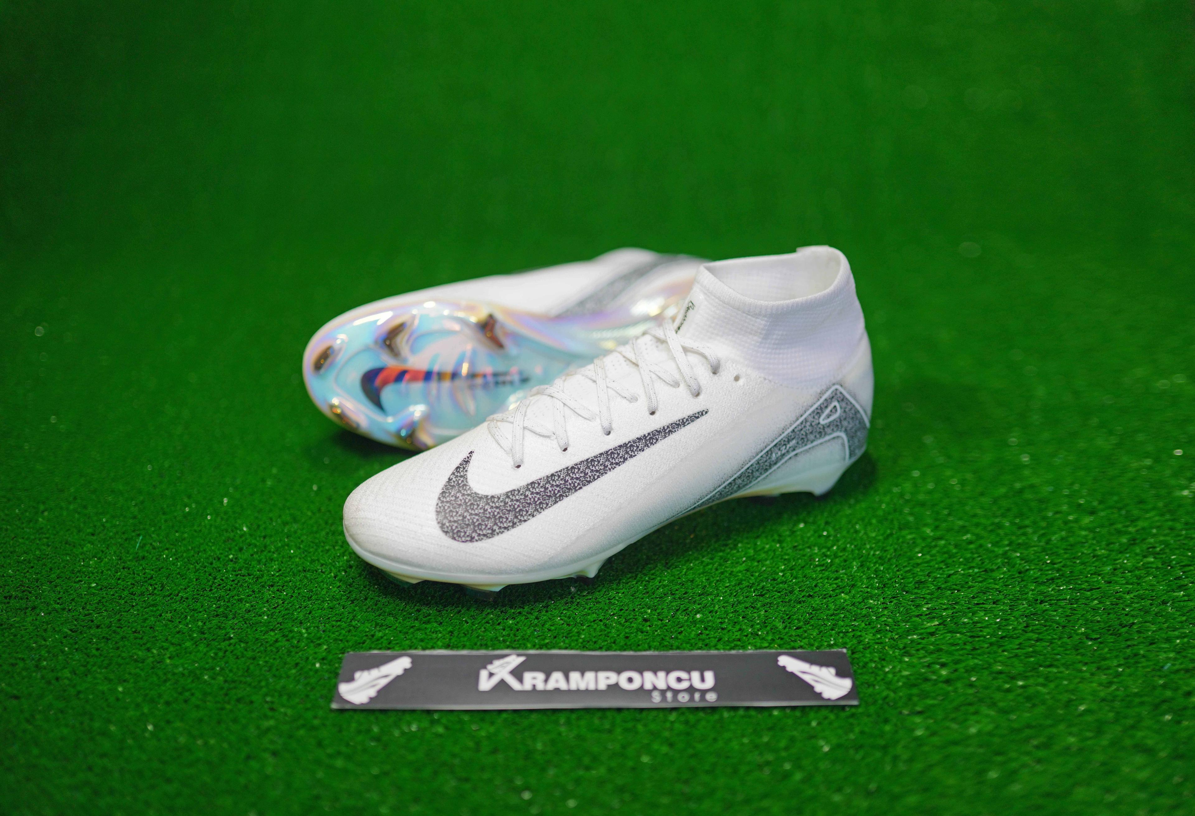 Ni̇ke Beyaz Si̇yah Ai̇r Zoom Mercuri̇al Superfly Bi̇lekli̇ Eli̇te