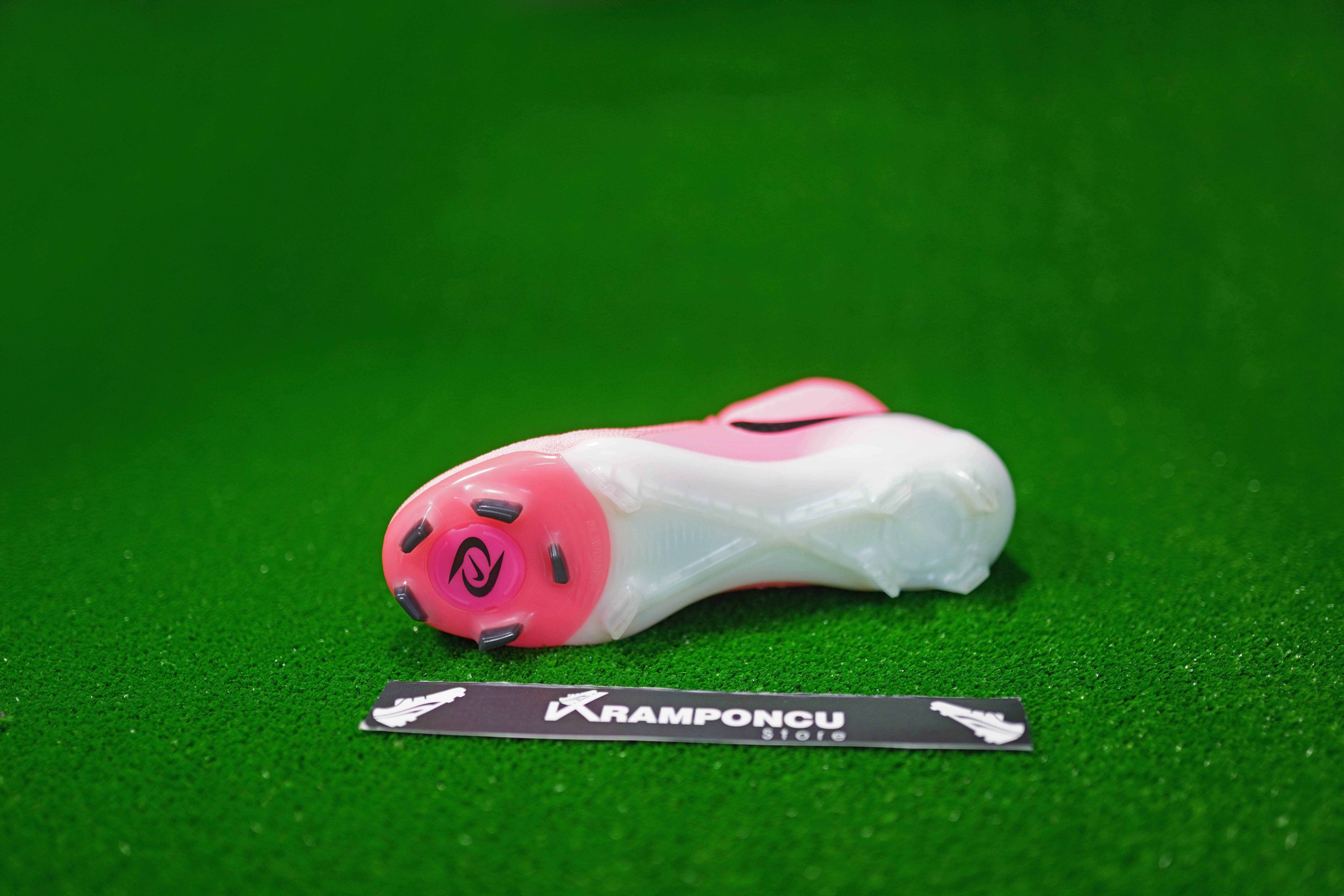 Ni̇ke Pembe Phantom Gx Eli̇te Ag-pro Bi̇lekli̇