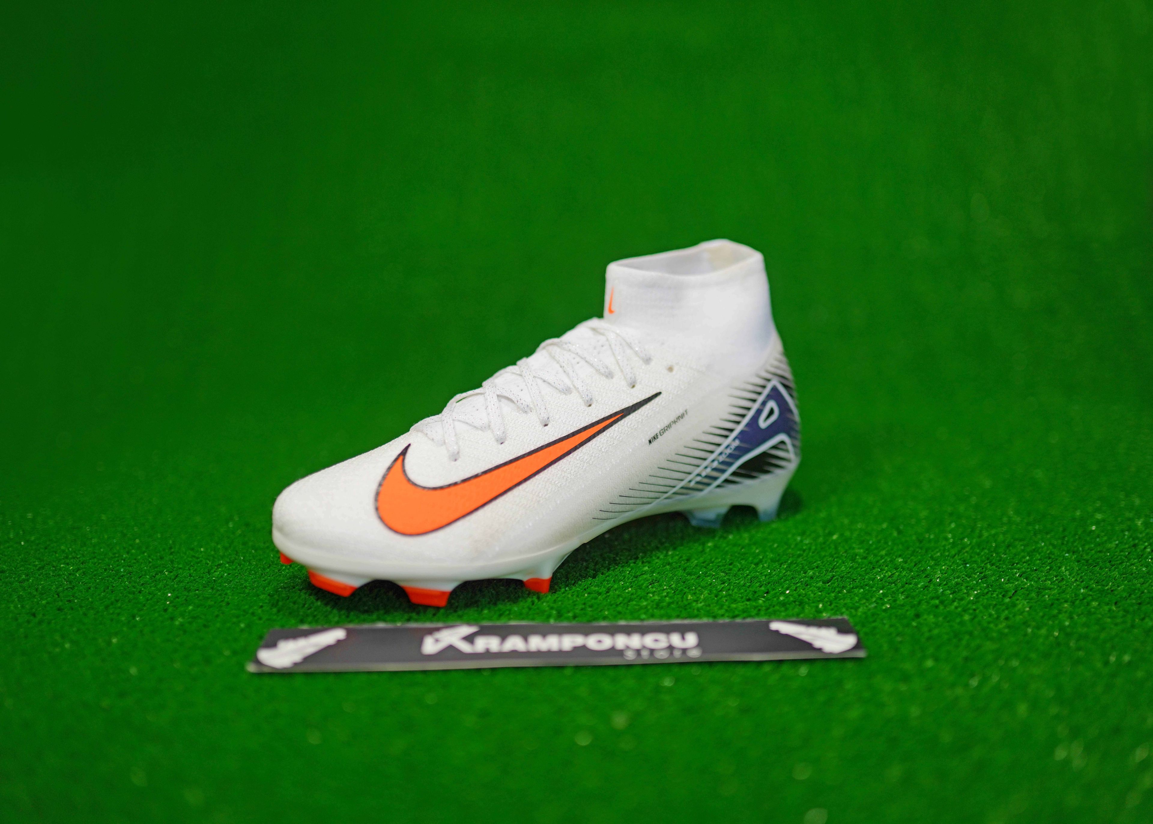 Ni̇ke Beyaz-turuncu Ai̇r Zoom Superfly 16 Eli̇te Bi̇lekli̇