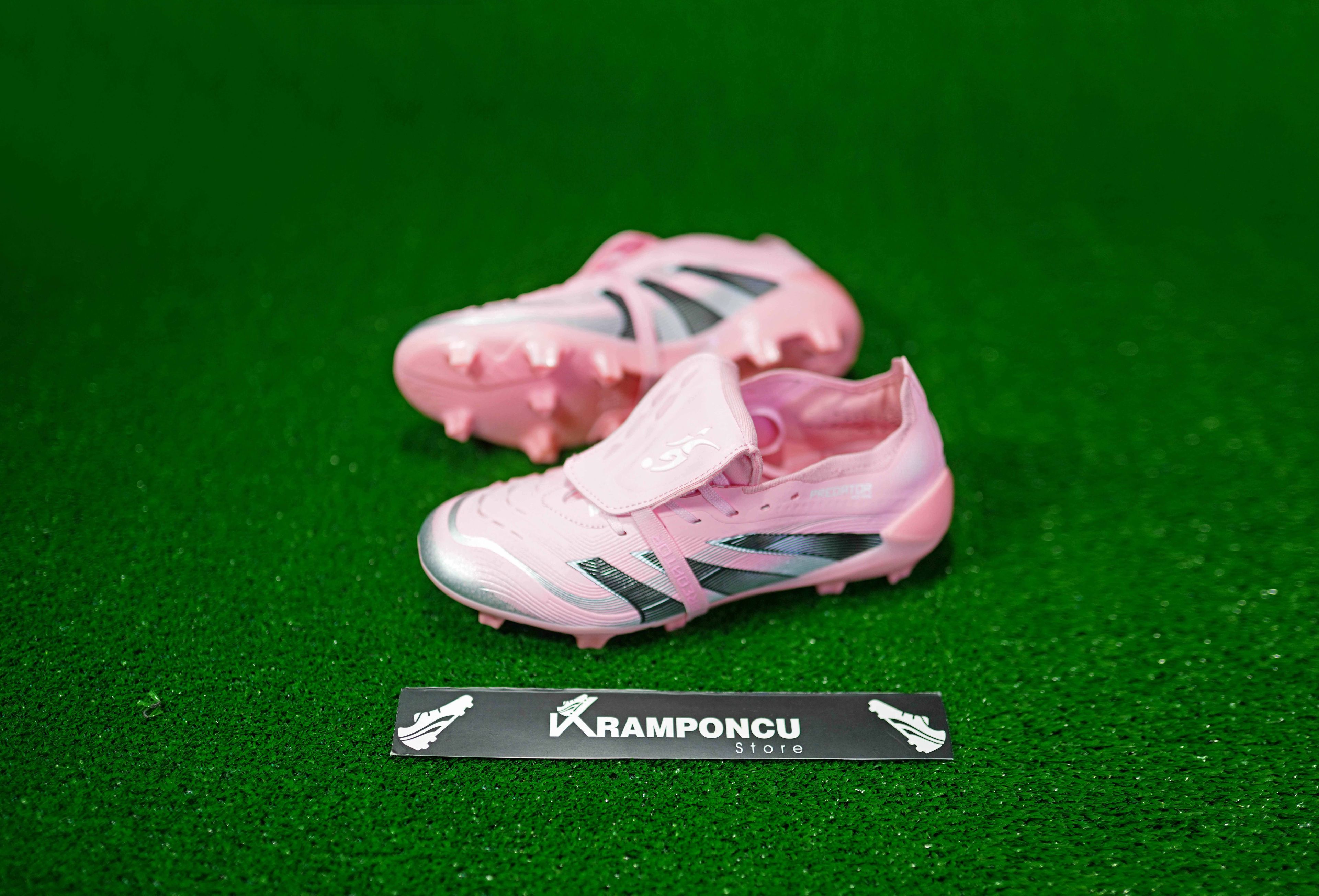 Adi̇das Di̇lli̇ Pembe Predator Eli̇te