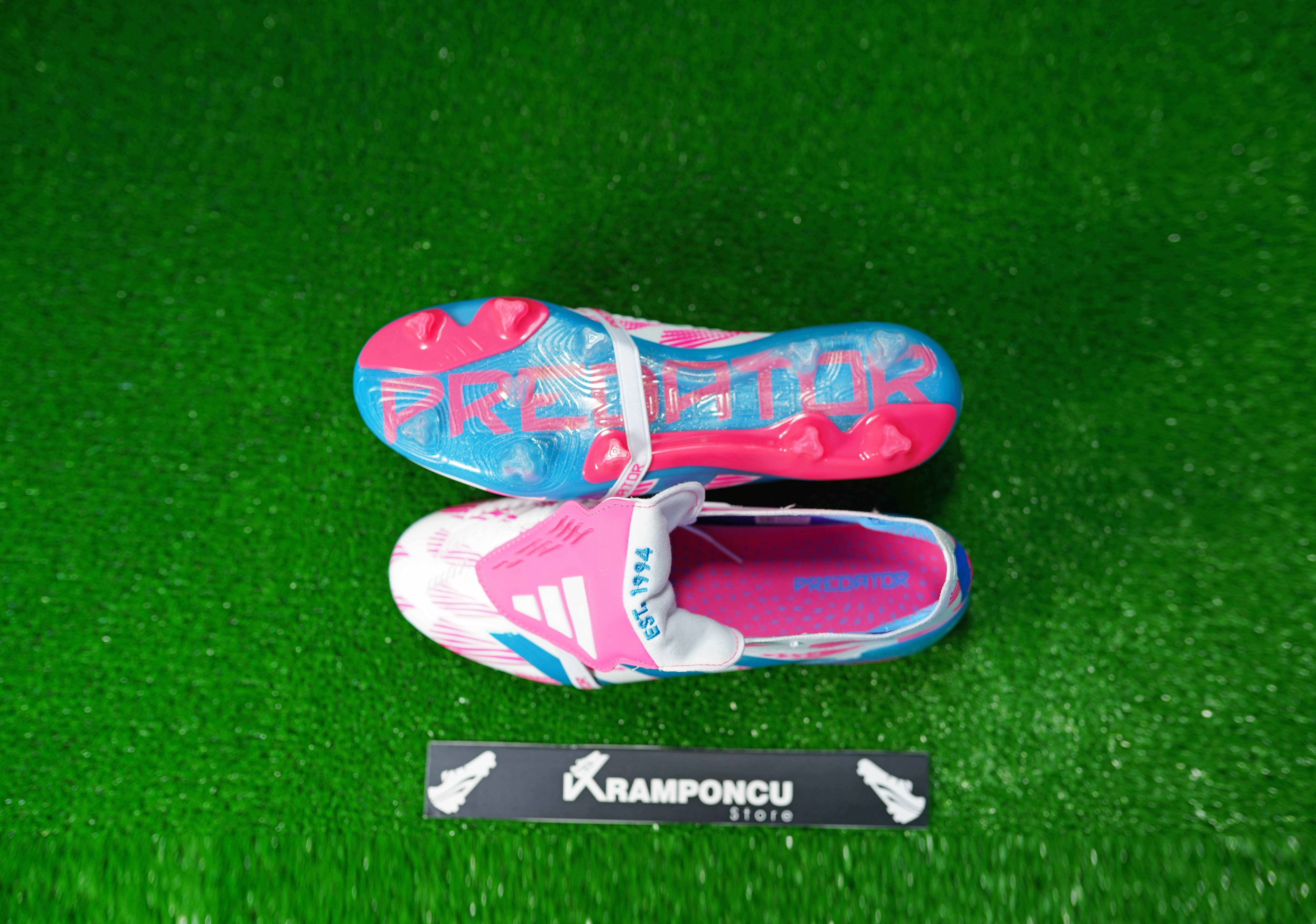 Adi̇das Bi̇leksi̇z Predator League Beyaz Mavi̇ Pembe