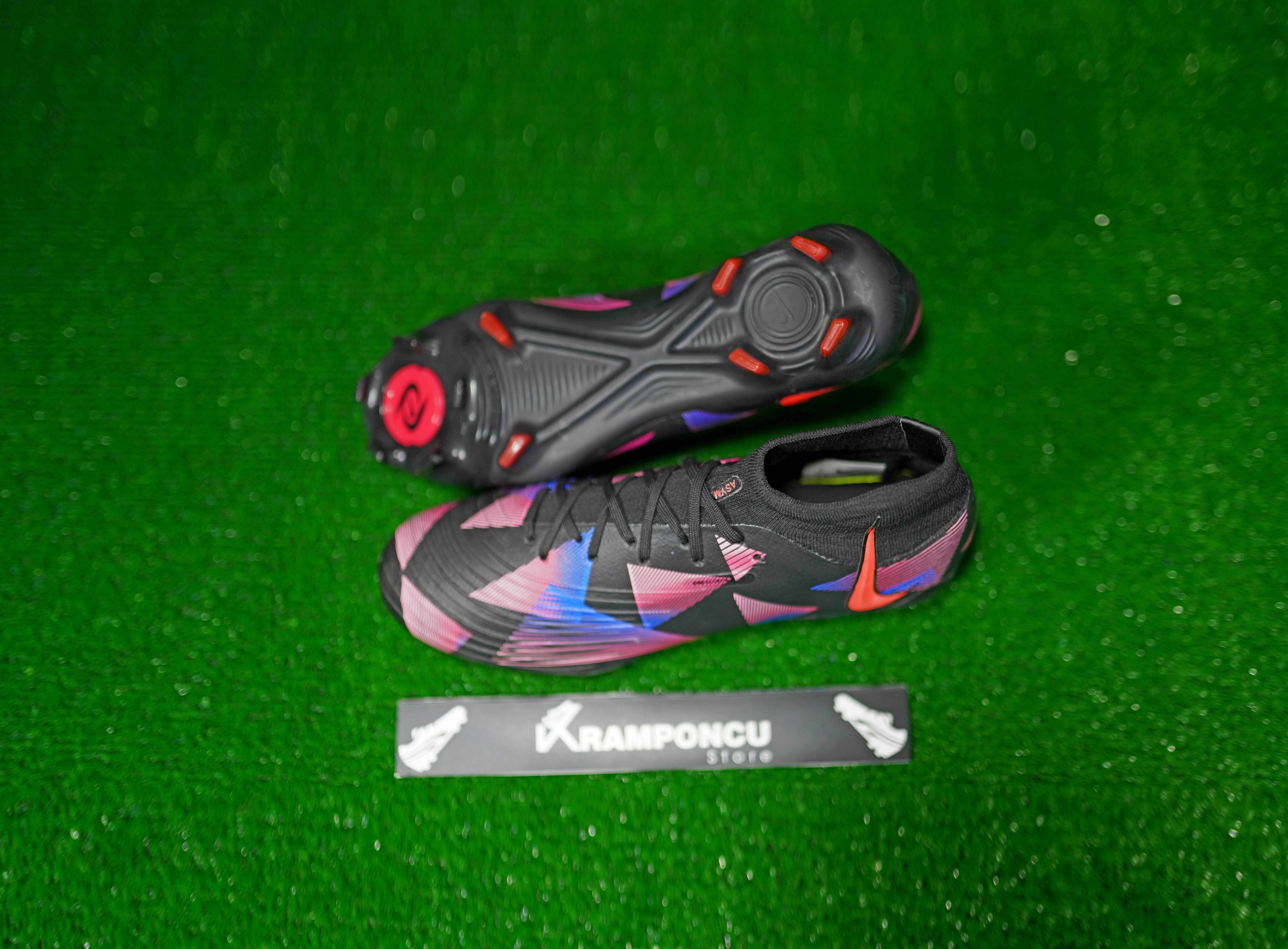 Ni̇ke Luna Phantom Pro Fg Si̇yah-mor Bi̇lekli̇