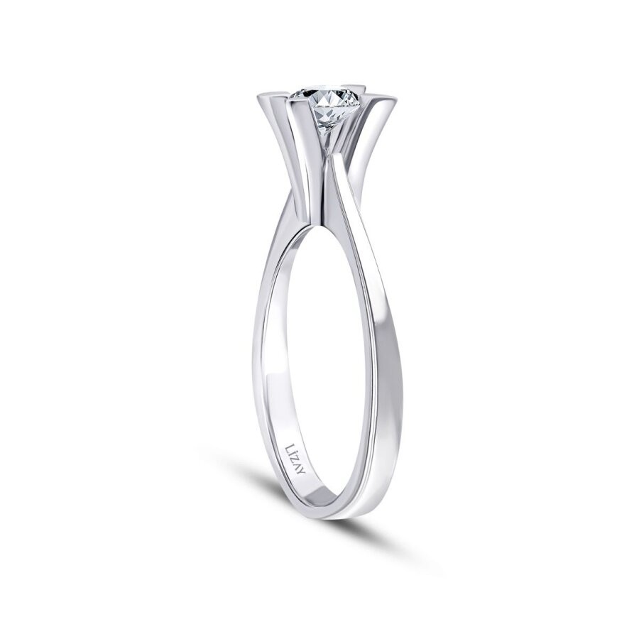 0.60 Carat Diamond Round Solitaire Engagement Ring