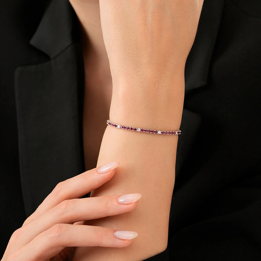 3.92 Carat Diamond Ruby Bracelet