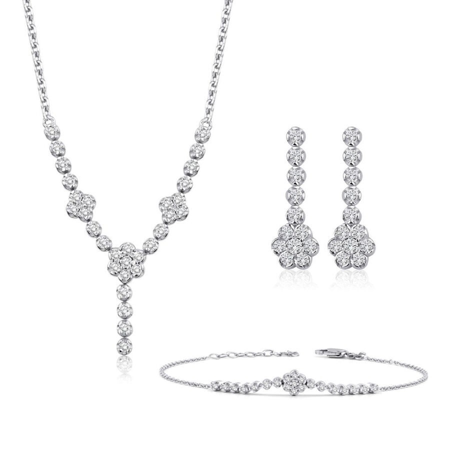 0.56 Carat Diamond Flower Trend Set