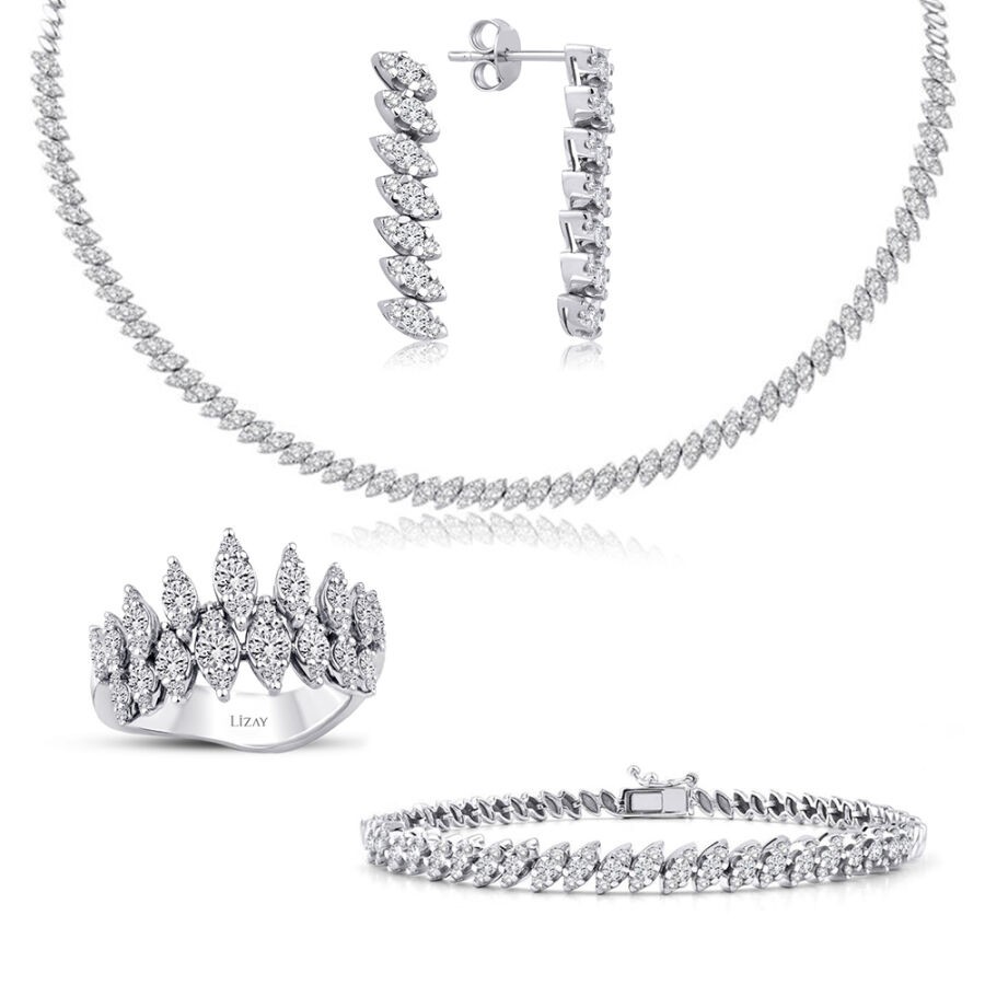 5.32 Carat Diamond Aurora Set