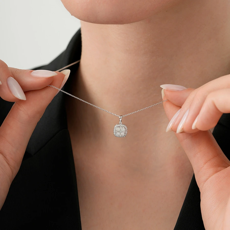 0.48 Carat Diamond Necklace