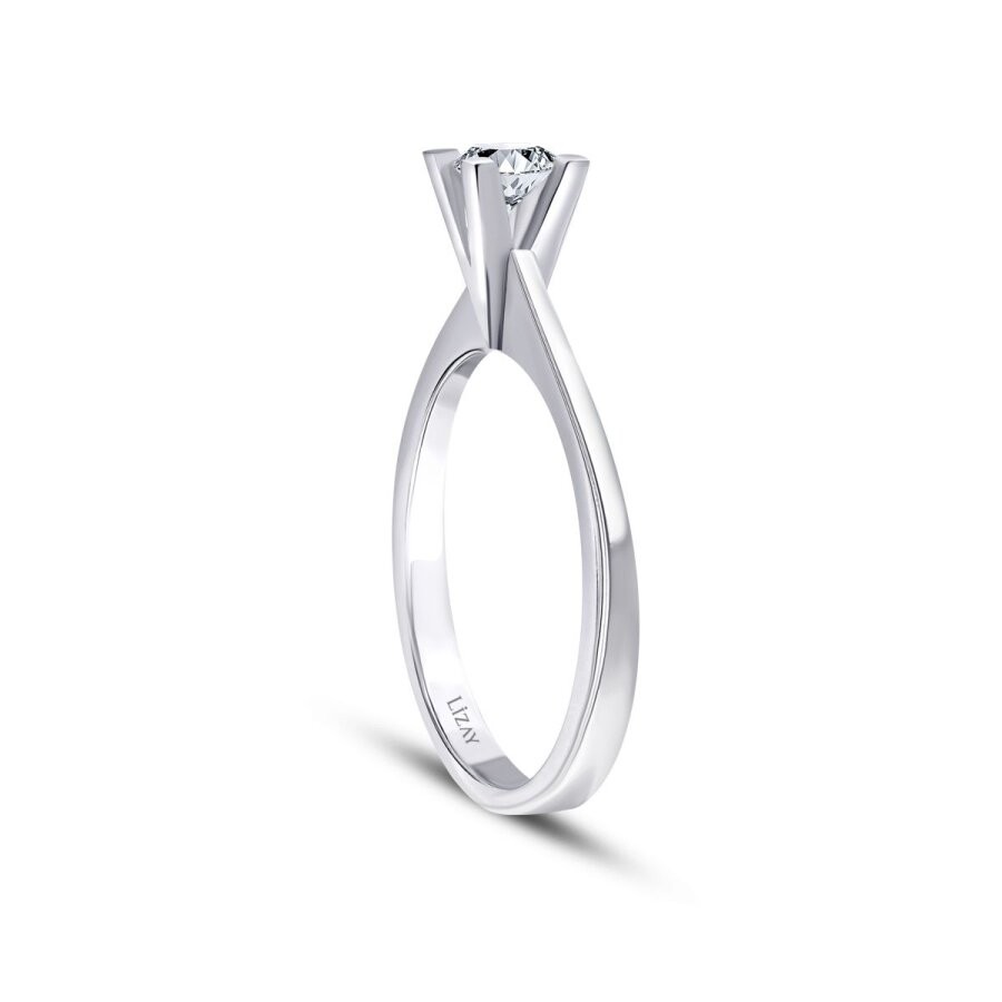 0.30 Carat Diamond Round Solitaire Engagement Ring