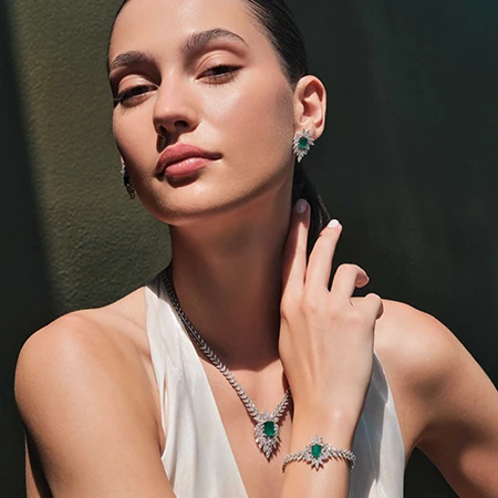 4.73 Carat Diamond Emerald Bracelet