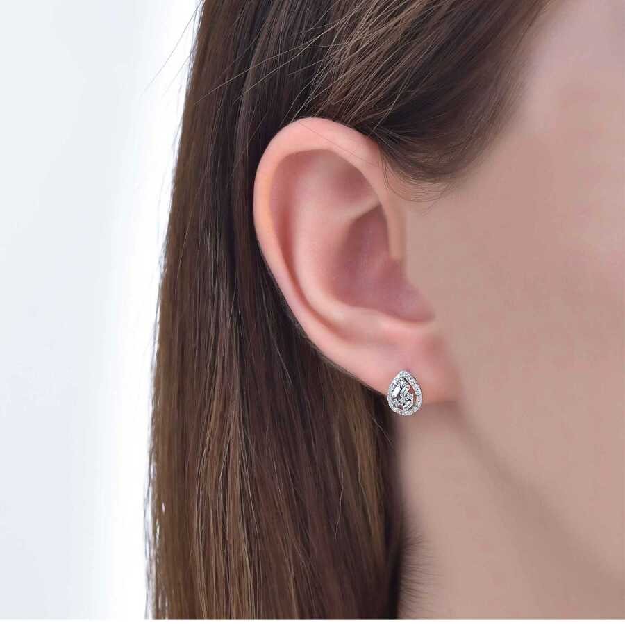0.28 Carat Diamond Baguette Pear Earrings