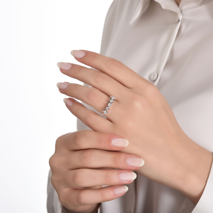 0,20 Karat Diamant Fünf-Stein Ring