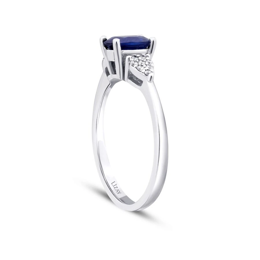 0.94 Carat Diamond Sapphire Ring
