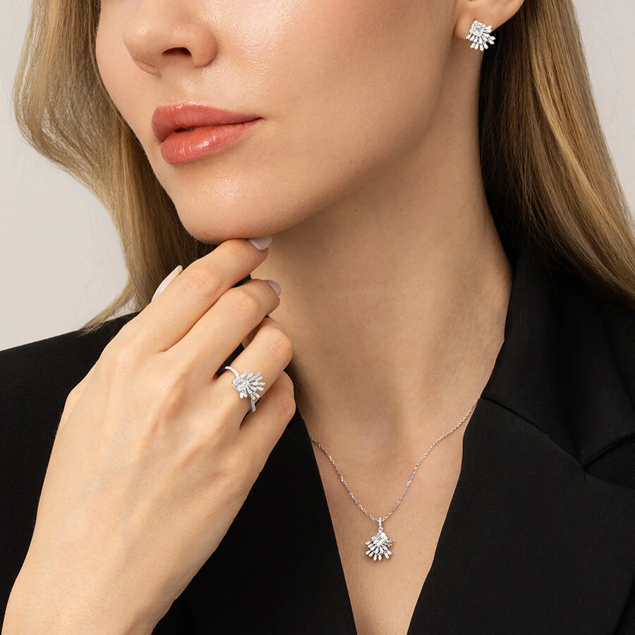 0.33 Carat Diamond Baguette Necklace