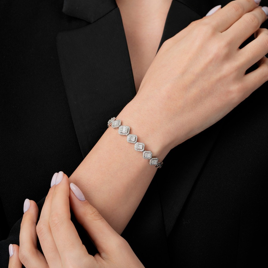 1.66 Carat Diamond Baguette Bracelet