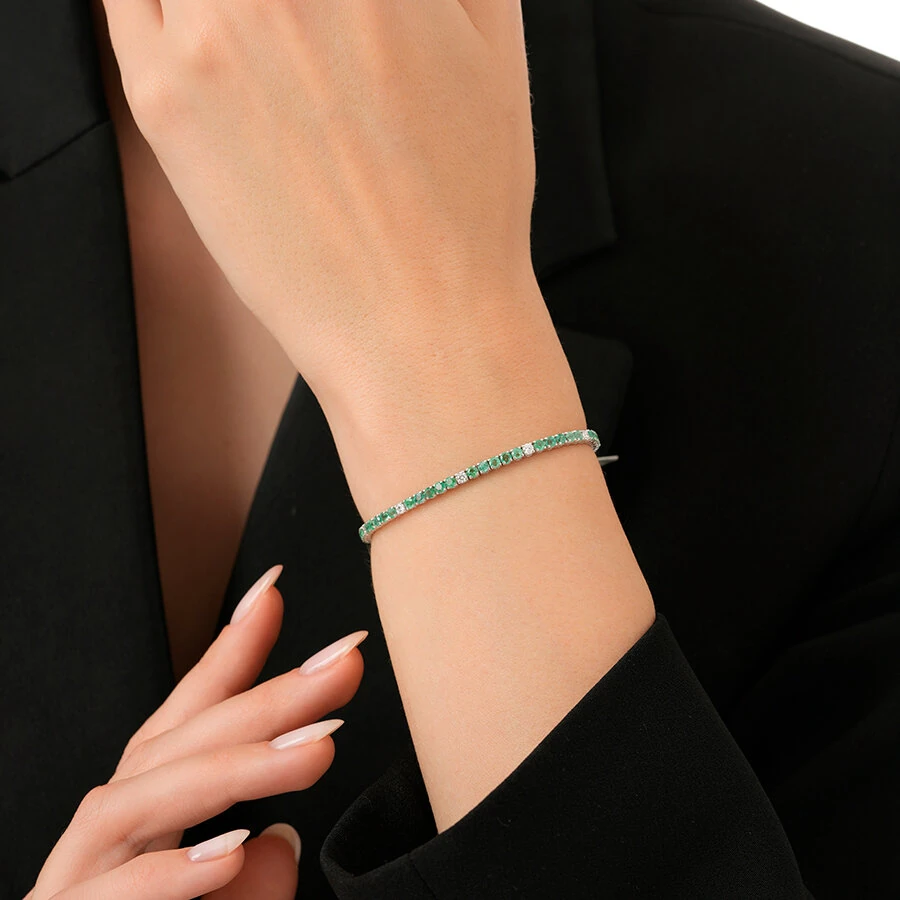 3.64 Carat Diamond Emerald Bracelet