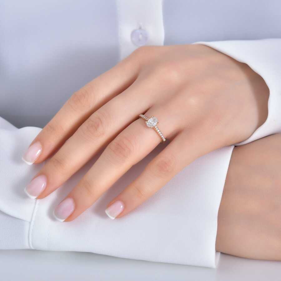 0.52 ct. Diamant Ovale Solitär Verlobungsring