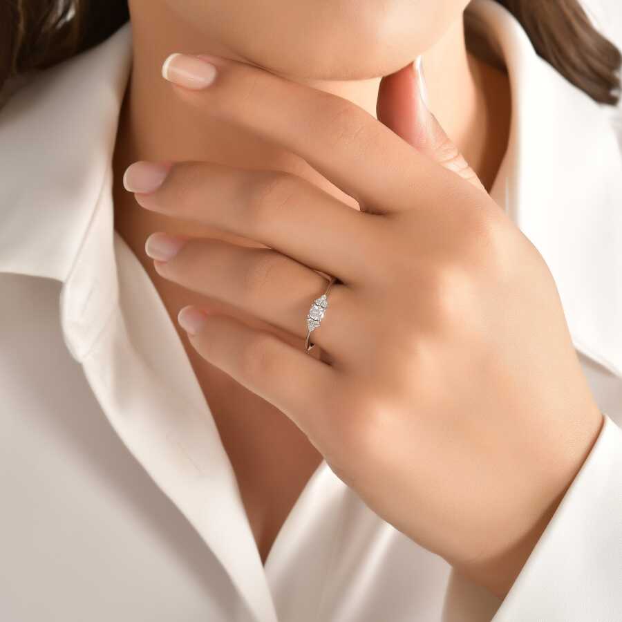 0.27 ct. Diamant Trend Ring