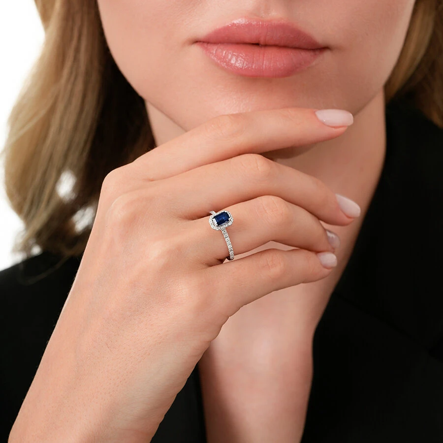 1.13 Carat Diamond Sapphire Ring