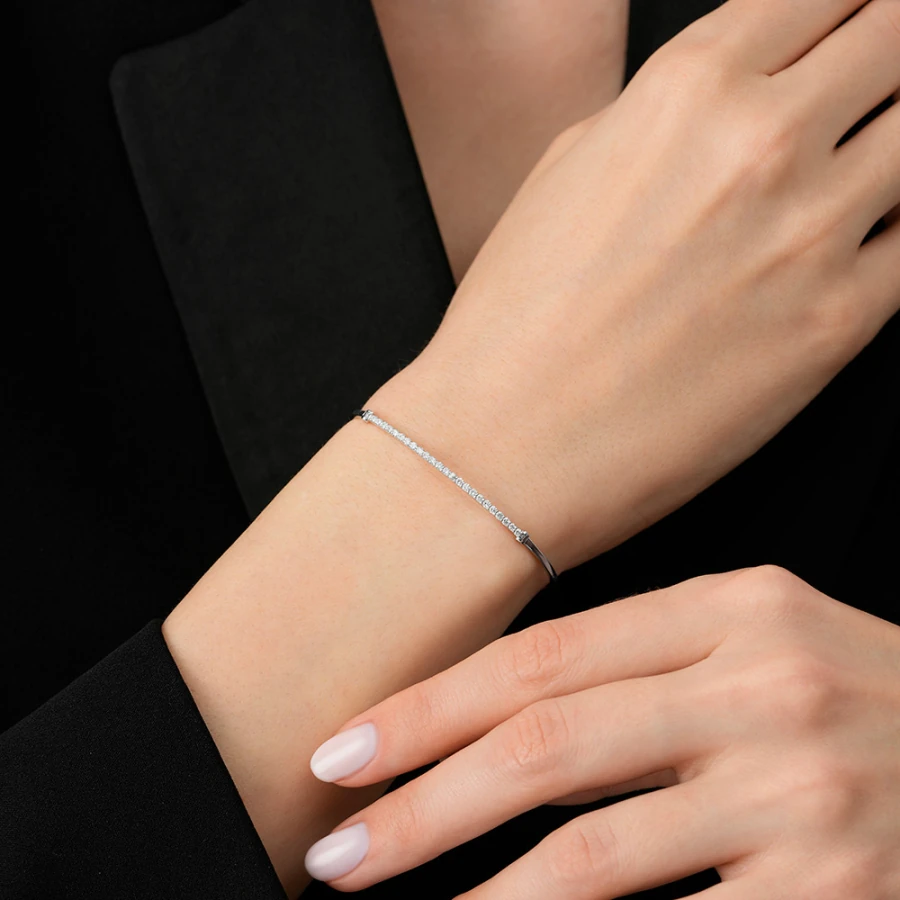 0.38 Carat Diamond Bangle