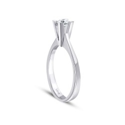 0.30 Carat Diamond Round Solitaire Engagement Ring