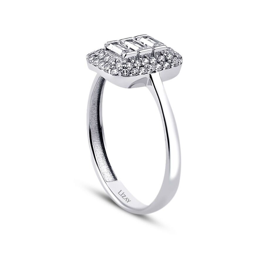 Classic Gold Baguette Ring