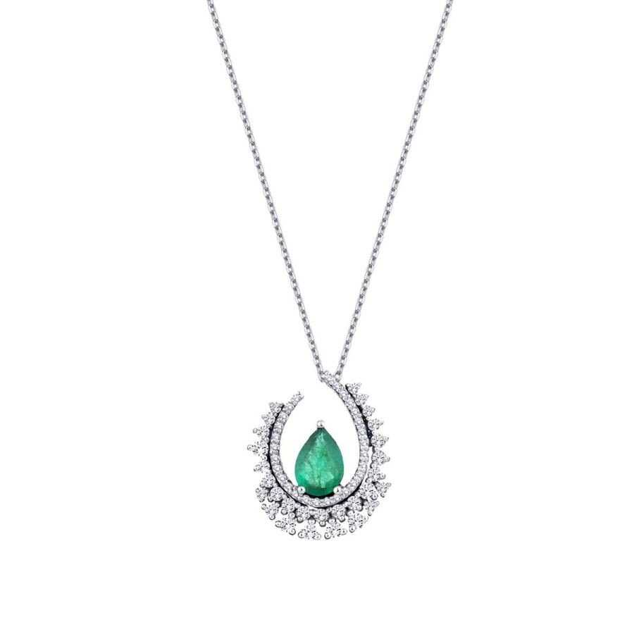 1.07 Carat Diamond Emerald Necklace