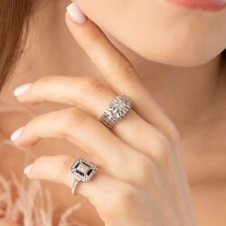 0.71 Carat Diamond Trend Baguette Ring
