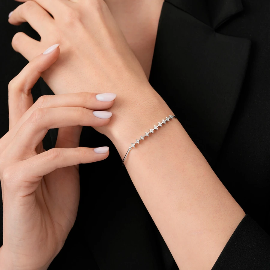 0.31 Carat Diamond Bangle