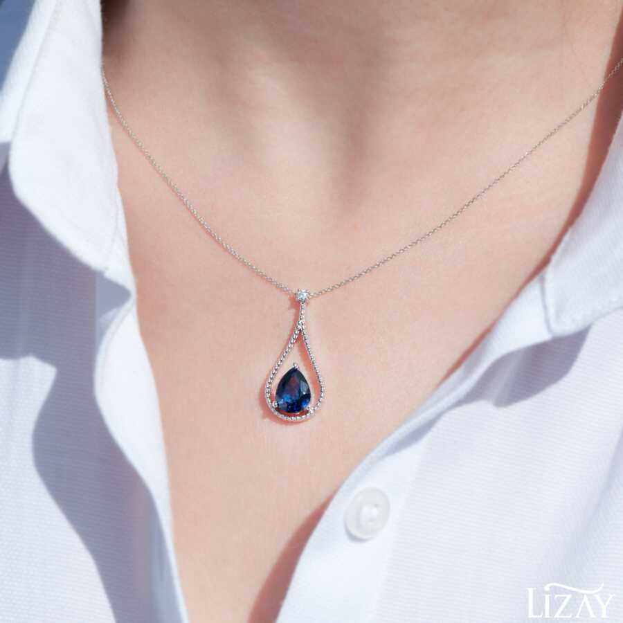 1.98 Carat Diamond Pear Sapphire Necklace