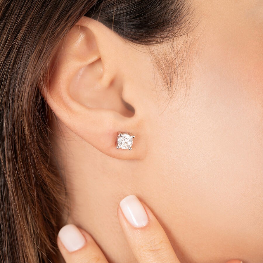 0.61 Carat Diamond Solitaire Earring