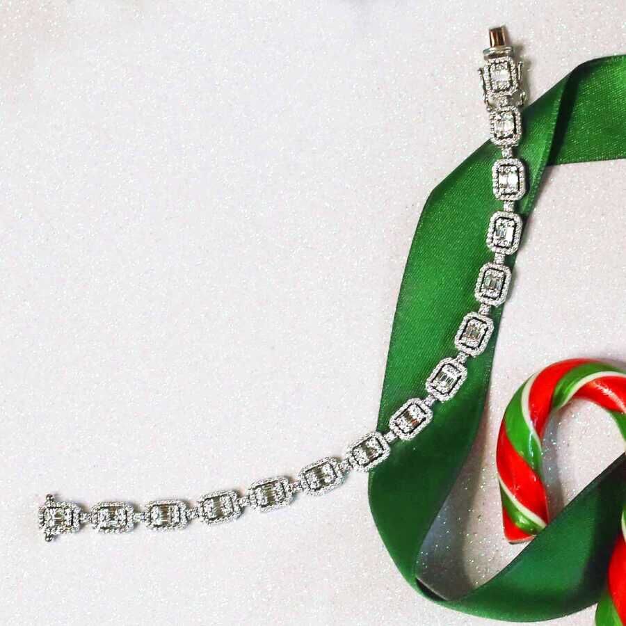 2.84 Carat Diamond Baguette Bangle