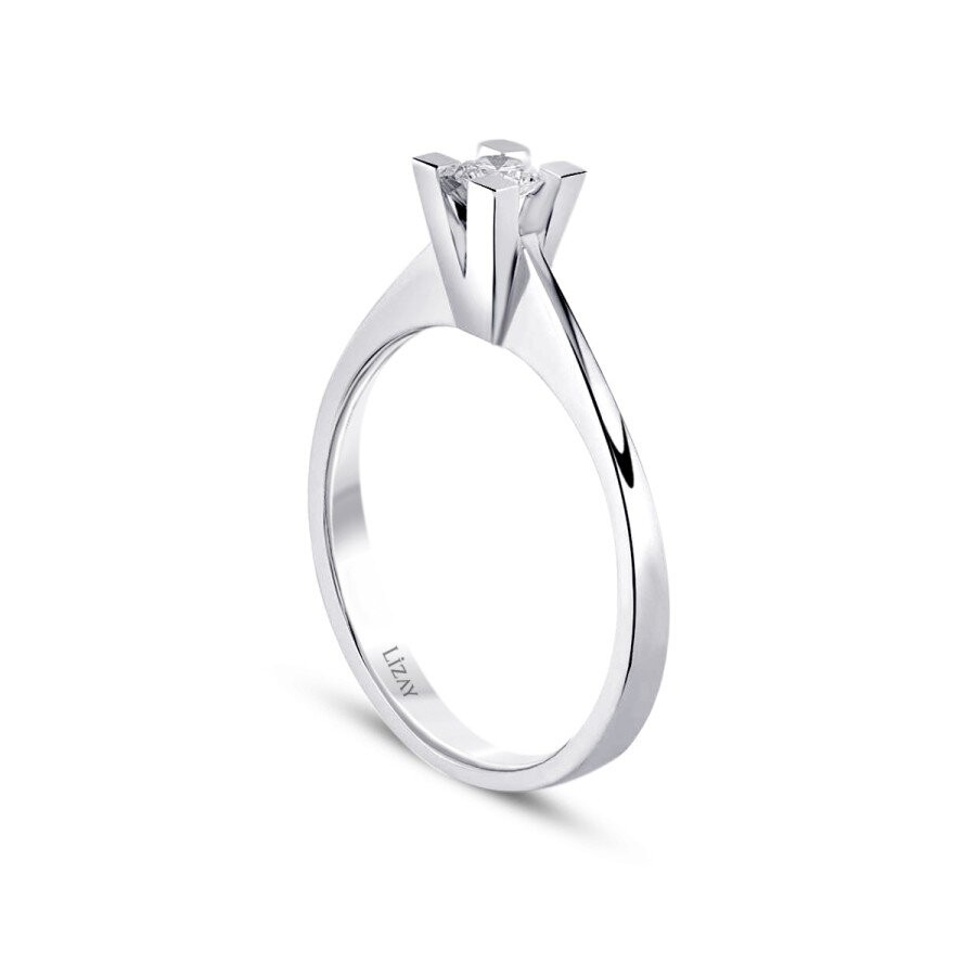 0.10 Carat Diamond Round Solitaire Engagement Ring
