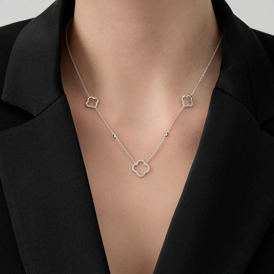 0.26 Carat Diamond Clover Necklace