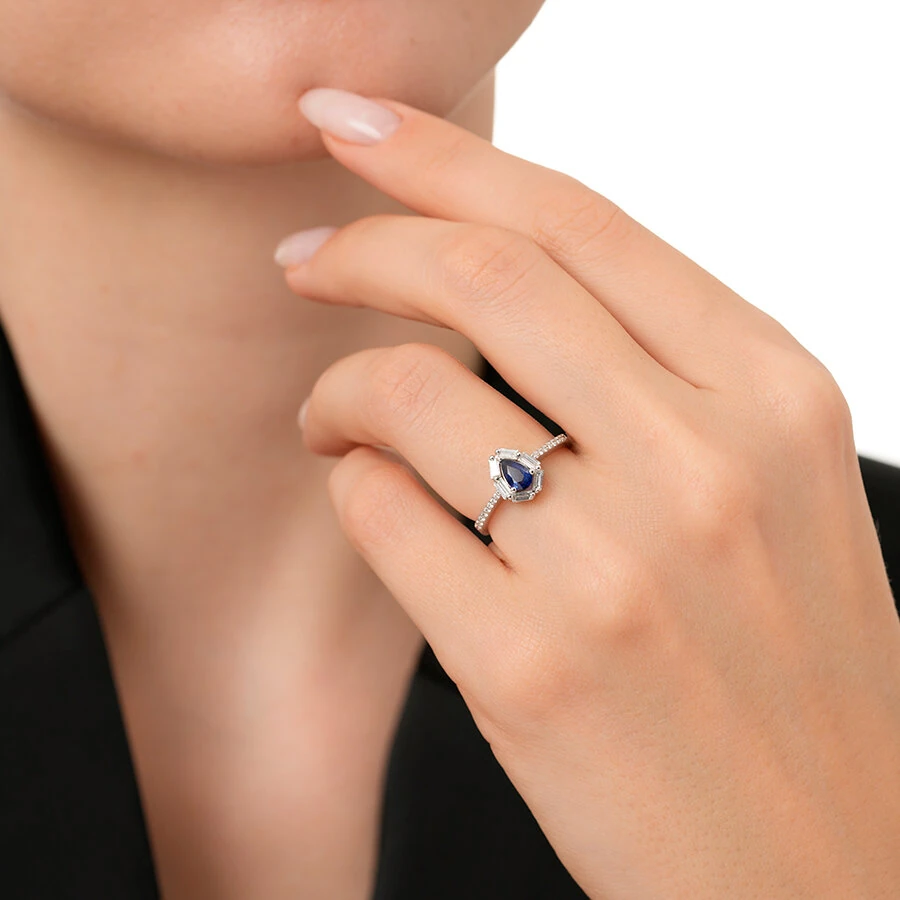 0.66 Carat Diamond Sapphire Ring