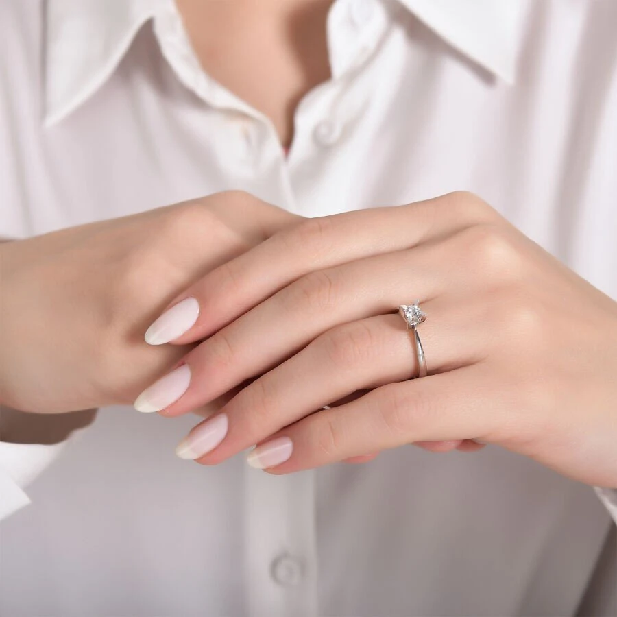 0.10 Carat Diamond Round Solitaire Engagement Ring