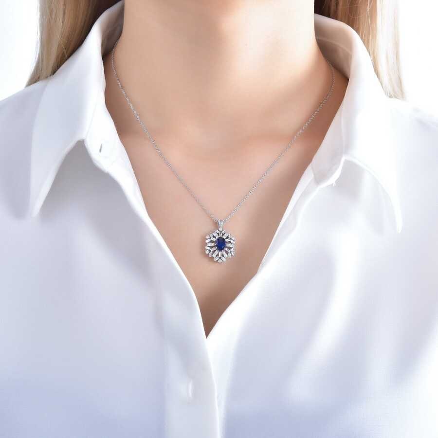 1.75 Carat Diamond Sapphire Necklace