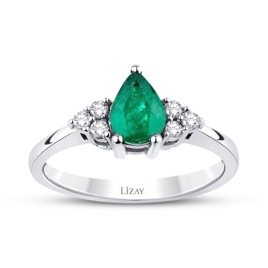 0.75 Carat Diamond Emerald Ring