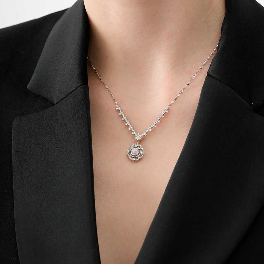 1.03 ct. Diamant Baguette Halskette