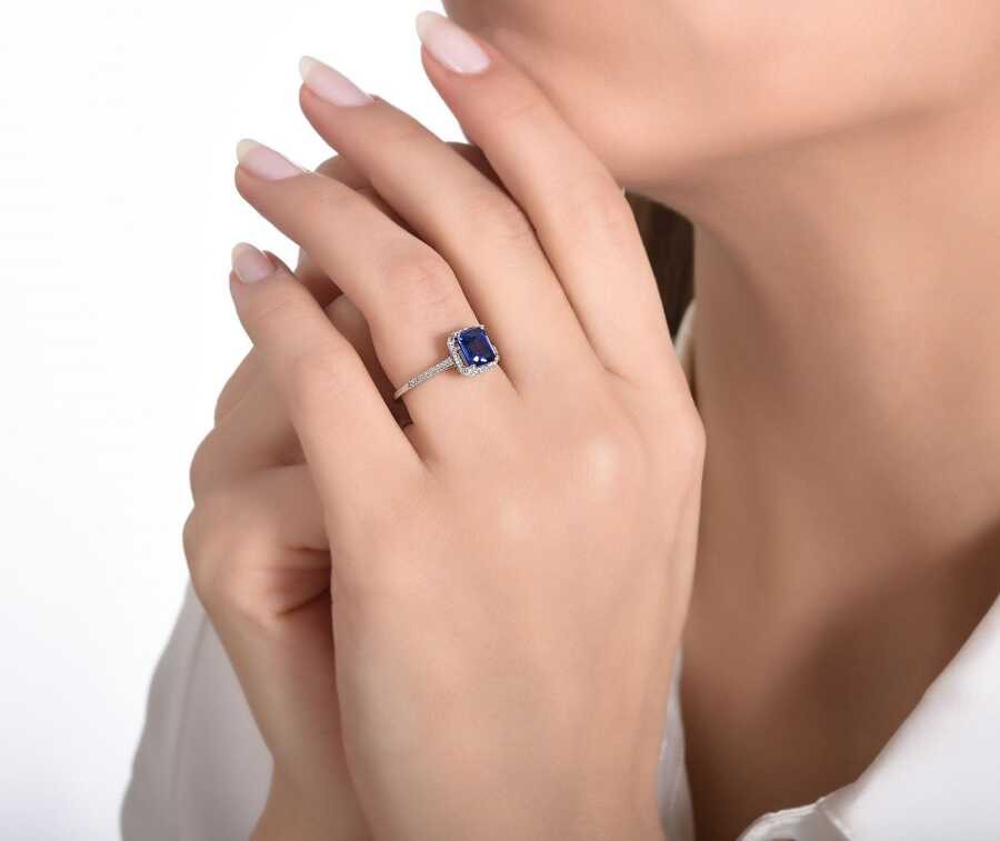 1.20 Carat Diamond Sapphire Ring