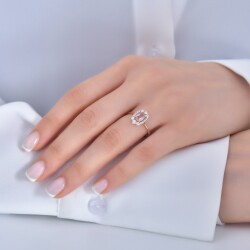 1.06 Carat Diamond Morganite Ring