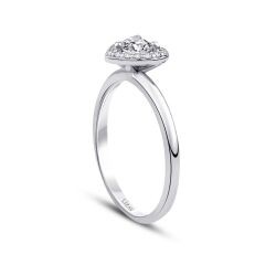 0.39 Carat Diamond Heart Trend Ring