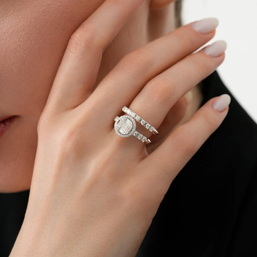 1.09 Carat Diamond Baguette Ring
