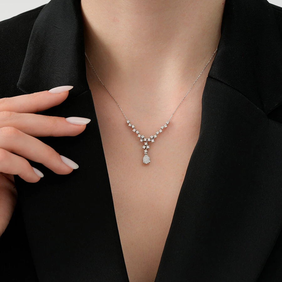 0.54 Carat Diamond Pear Trend Necklace