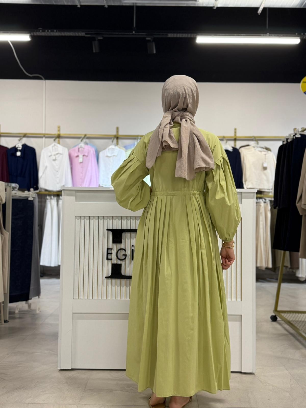 Pileli Belden Bağlamalı Elbise
