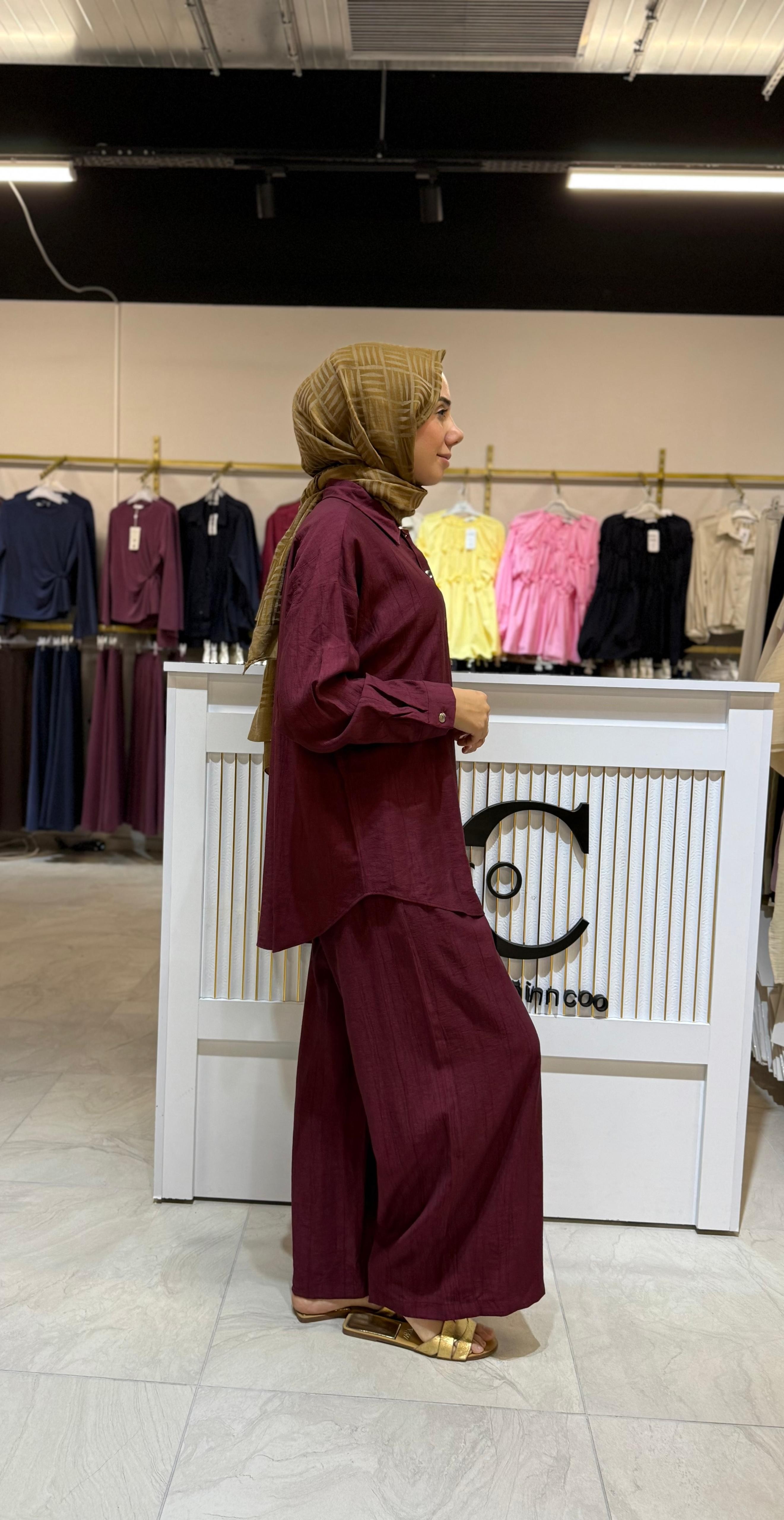 Düğmeli gömlek pantolon takım