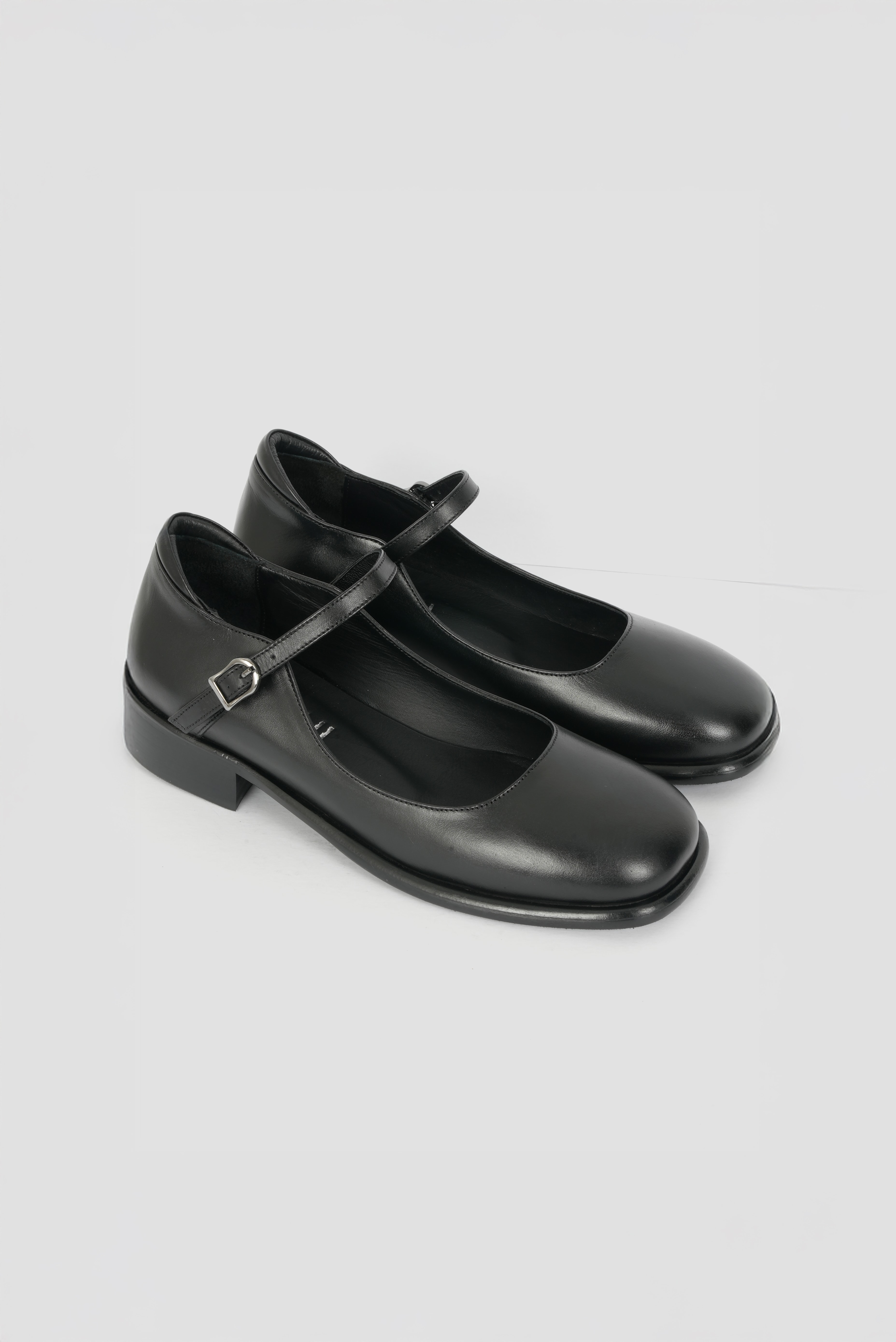 Eschi Paris Serisi Kadın Siyah Hakiki Deri Babet Ayakkabı