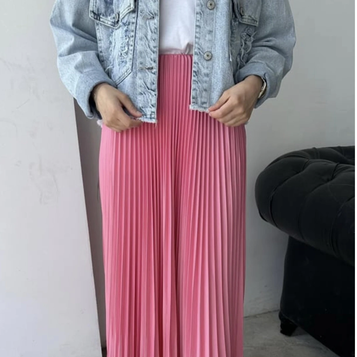 Henza Marka Pembe Sık Piliseli Etek