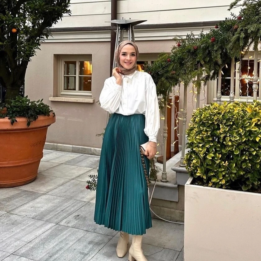 Henza Marka Zümrüt Piliseli Etek