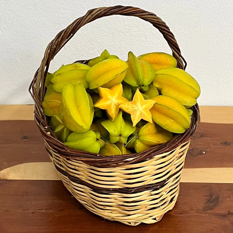 2 adet Yıldız Meyvesi (Karambola)